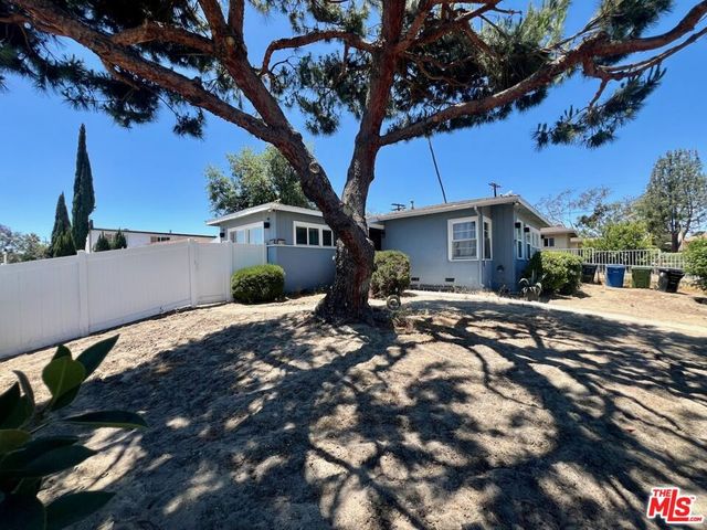 12500 Lull Street, North Hollywood, CA 91605