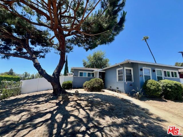 12500 Lull Street, North Hollywood, CA 91605