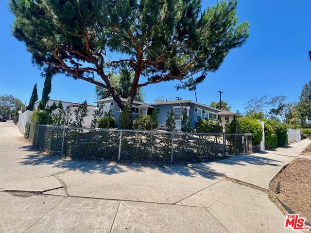 12500 Lull Street, North Hollywood, CA 91605