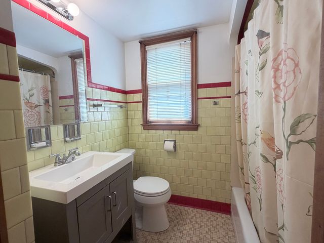 3916 W 59th Place, Chicago, IL 60629