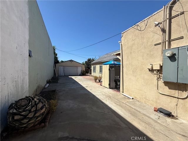 9138 Telegraph, Downey, CA 90240