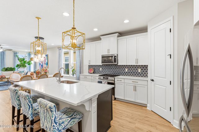 633 KENDALL CROSSING Drive, St. Johns, FL 32259