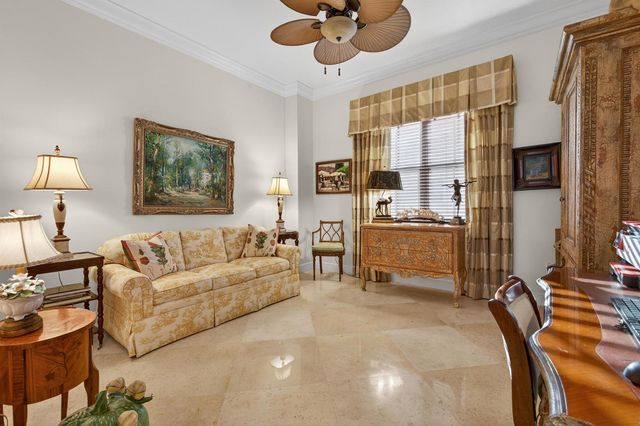 3950 N Flagler Drive 401, West Palm Beach, FL 33407