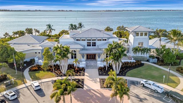 246 SAPPHIRE LAKE DRIVE 201, Bradenton, FL 34209