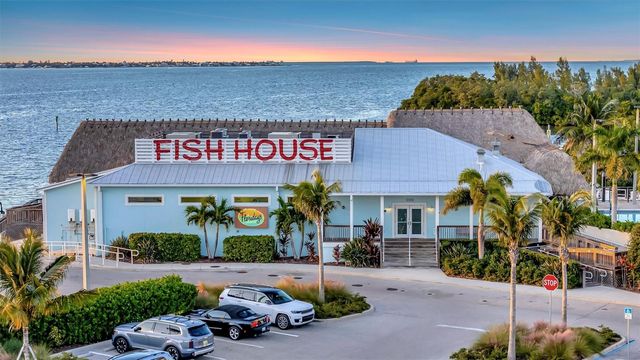 246 SAPPHIRE LAKE DRIVE 201, Bradenton, FL 34209