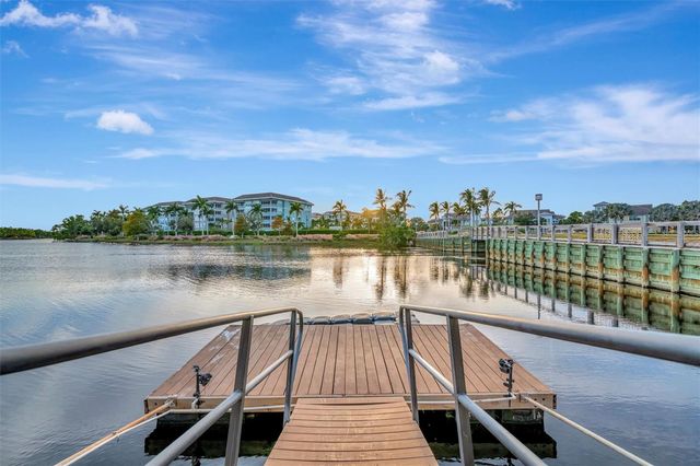246 SAPPHIRE LAKE DRIVE 201, Bradenton, FL 34209