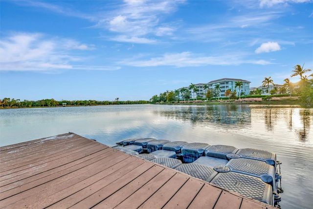 246 SAPPHIRE LAKE DRIVE 201, Bradenton, FL 34209