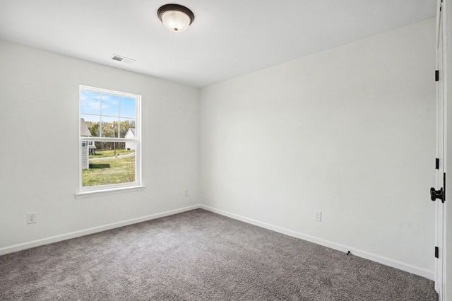 227 Hannah Lee Hill Rd, La Vergne, TN 37086