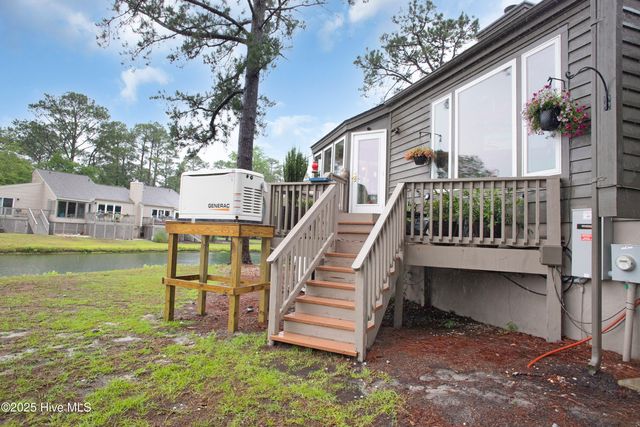 7101 Windward Drive, New Bern, NC 28560