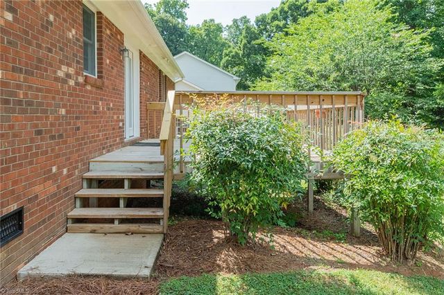 2511 Northfork Terrace, High Point, NC 27265