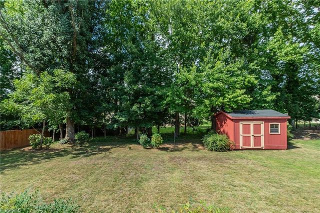 2511 Northfork Terrace, High Point, NC 27265