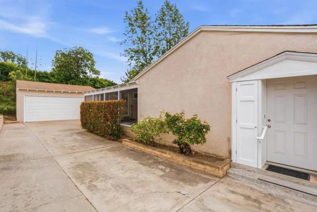6809 Ballinger Avenue, San Carlos, CA 92119