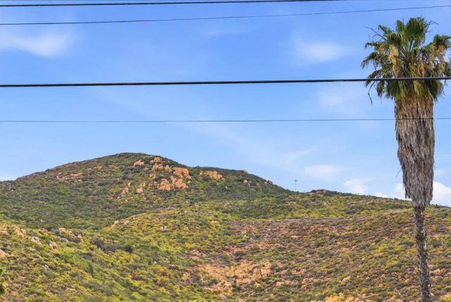 6809 Ballinger Avenue, San Carlos, CA 92119