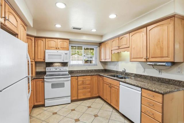 6809 Ballinger Avenue, San Carlos, CA 92119