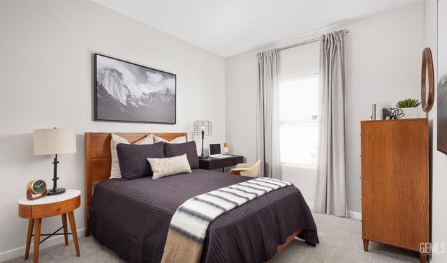 6213 Barsanti Avenue, Bakersfield, CA 93313