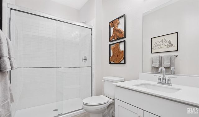 6213 Barsanti Avenue, Bakersfield, CA 93313