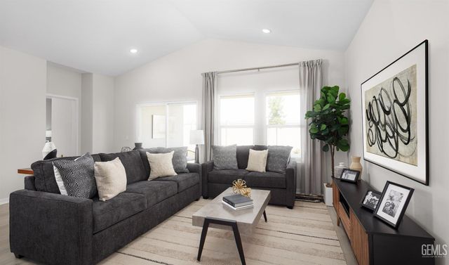 6213 Barsanti Avenue, Bakersfield, CA 93313