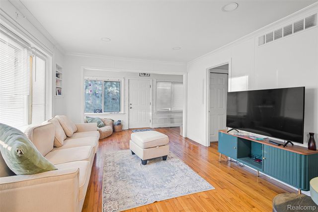 5336 Mansfield Avenue, Sterling Heights, MI 48310