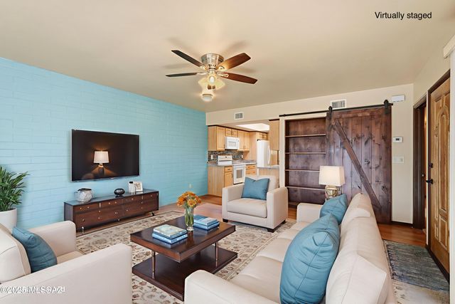 413 N Calle Del Diablo, Green Valley, AZ 85614