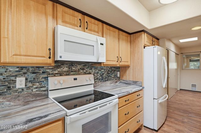 413 N Calle Del Diablo, Green Valley, AZ 85614