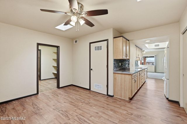 413 N Calle Del Diablo, Green Valley, AZ 85614