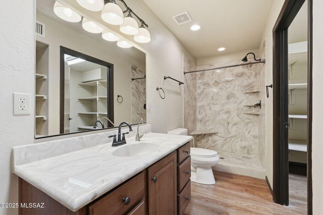 413 N Calle Del Diablo, Green Valley, AZ 85614