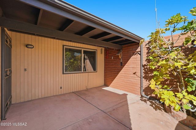 413 N Calle Del Diablo, Green Valley, AZ 85614