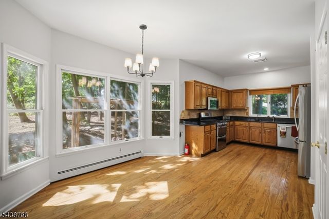 30 Carriage House Rd, Sparta Twp., NJ 07871