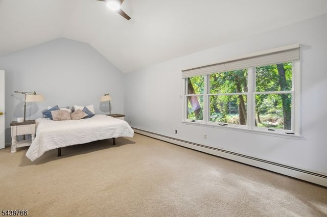 30 Carriage House Rd, Sparta Twp., NJ 07871