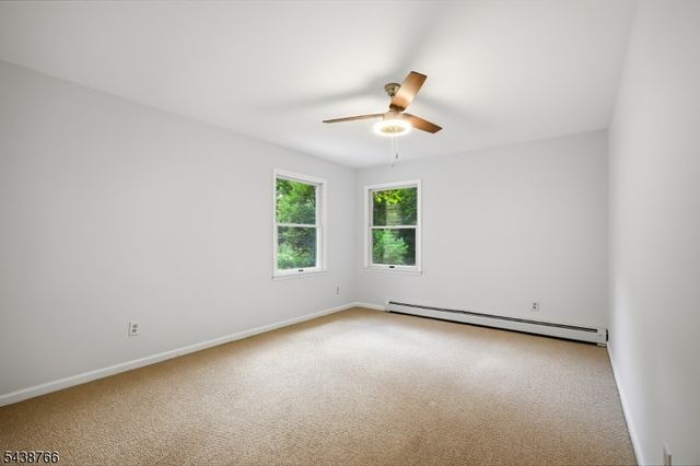 30 Carriage House Rd, Sparta Twp., NJ 07871