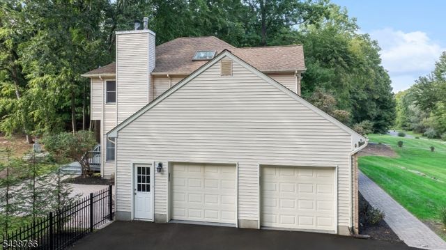 30 Carriage House Rd, Sparta Twp., NJ 07871