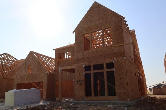 11907 Greenwood Drive, Mont Belvieu, TX 77523