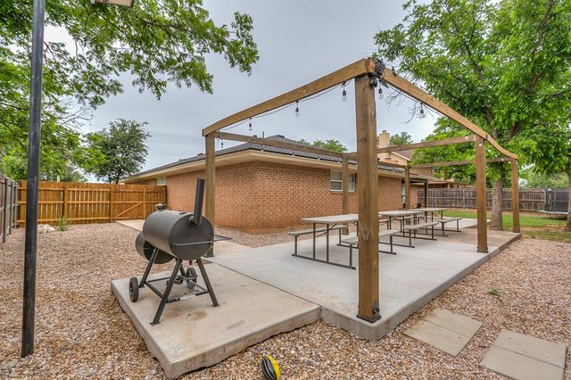 3508 Sunset Dr, San Angelo, TX 76904