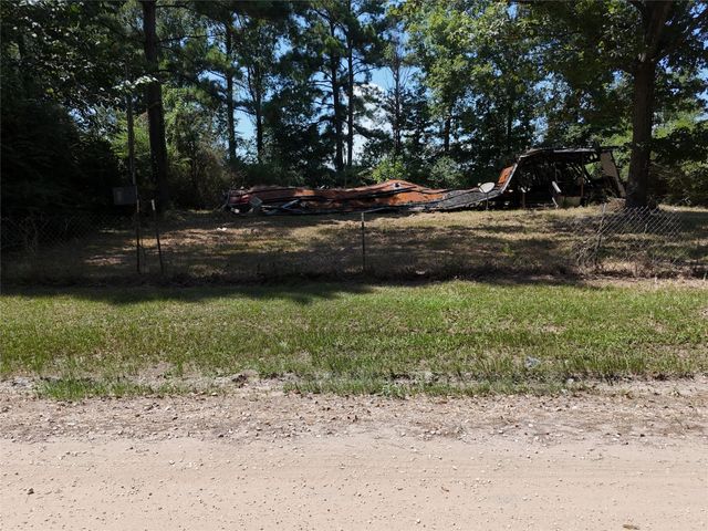 380 William Montgomery Road, Livingston, TX 77351