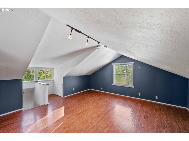 543 S 12TH St, Coos Bay, OR 97420