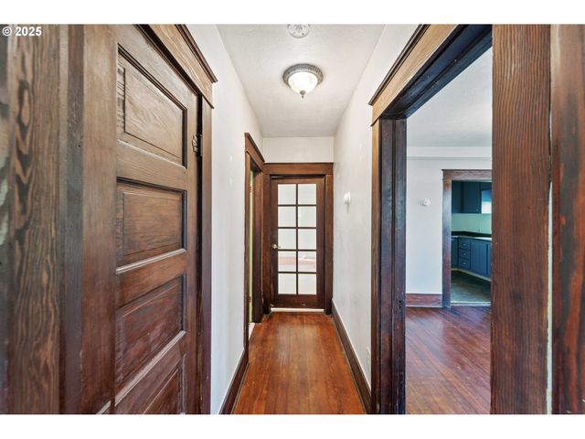 543 S 12TH St, Coos Bay, OR 97420