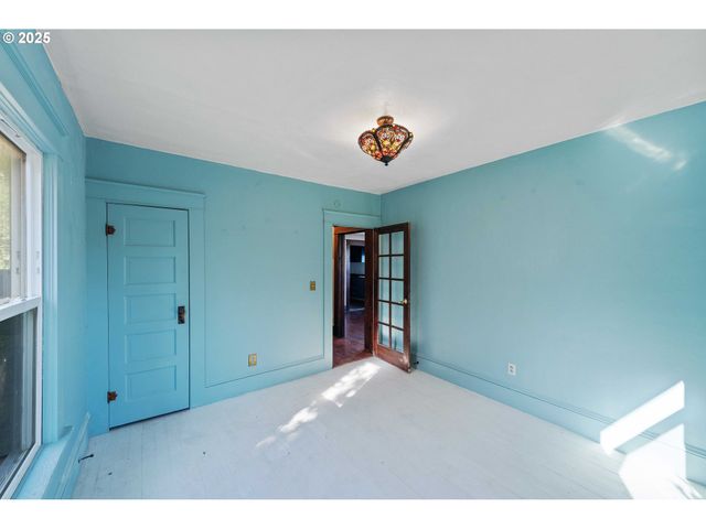 543 S 12TH St, Coos Bay, OR 97420