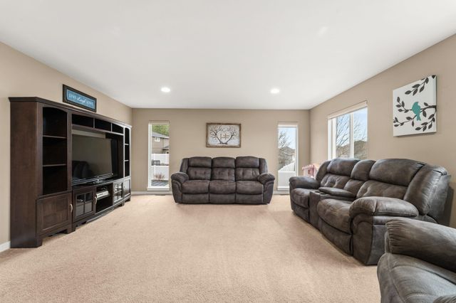 110 E Sapphire Ln, Spokane, WA 99208