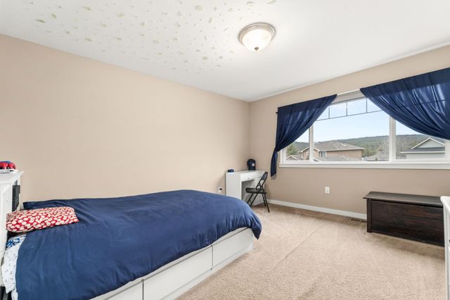 110 E Sapphire Ln, Spokane, WA 99208