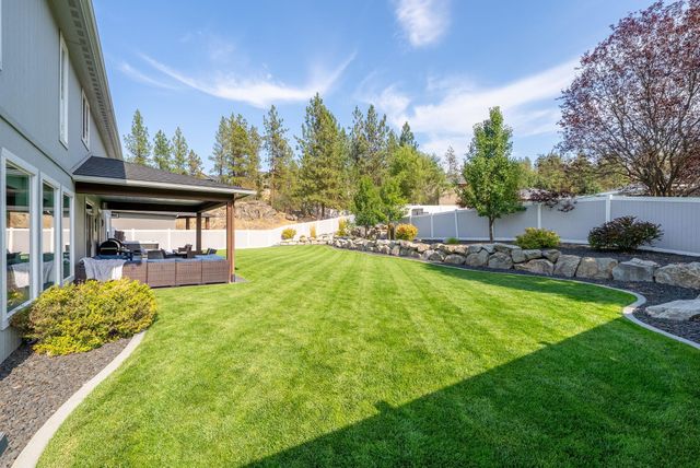 110 E Sapphire Ln, Spokane, WA 99208