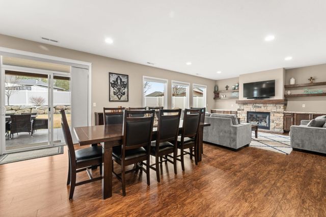 110 E Sapphire Ln, Spokane, WA 99208