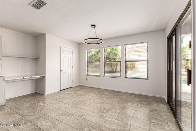 3216 W MOLLY Lane, Phoenix, AZ 85083