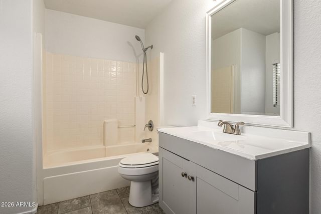 3216 W MOLLY Lane, Phoenix, AZ 85083