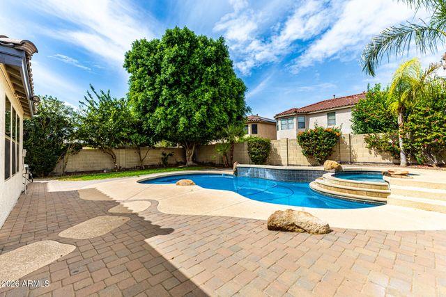 3216 W MOLLY Lane, Phoenix, AZ 85083