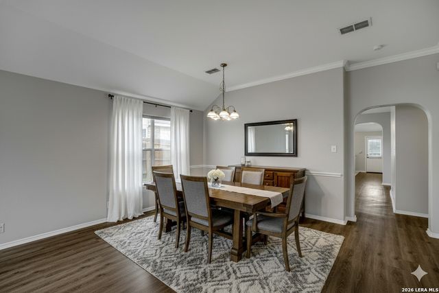 906 Visor Dr, San Antonio, TX 78258