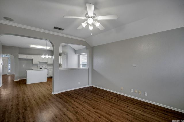 906 Visor Dr, San Antonio, TX 78258