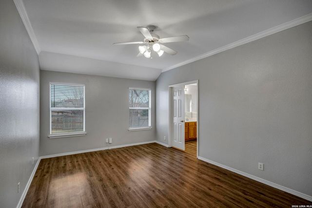 906 Visor Dr, San Antonio, TX 78258