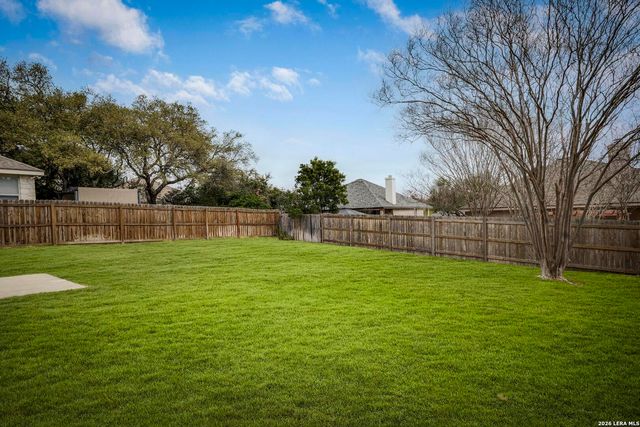906 Visor Dr, San Antonio, TX 78258