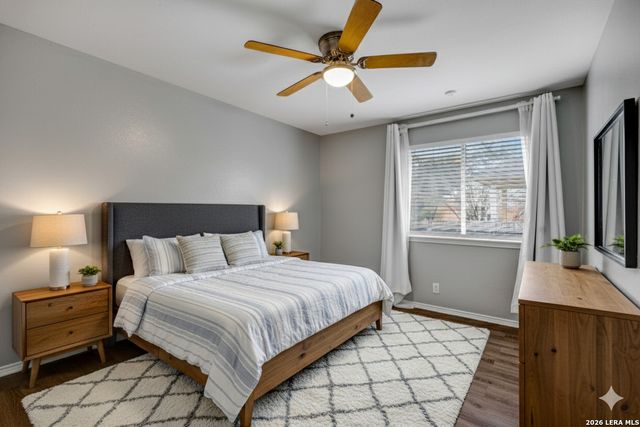 906 Visor Dr, San Antonio, TX 78258