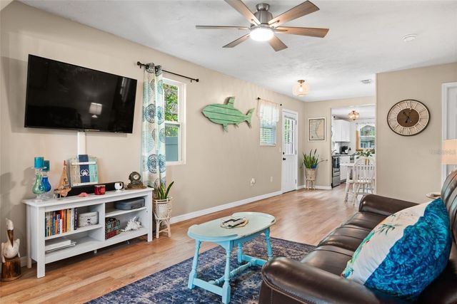508 5TH AVENUE NE, Largo, FL 33770